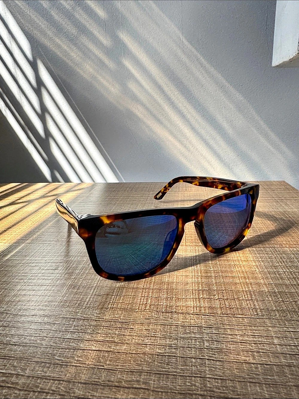 DIFF Eyewear Kota Tortoiseshell Sunglasses Brown & Blue